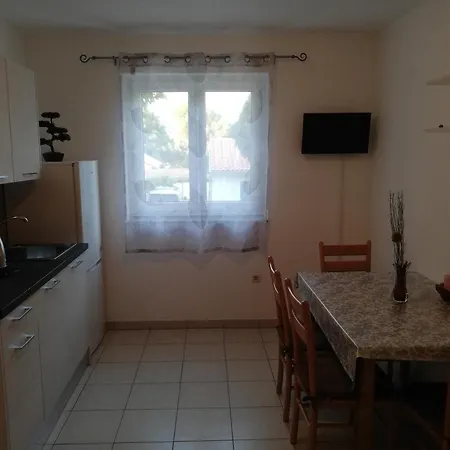 Sanja Apartment *